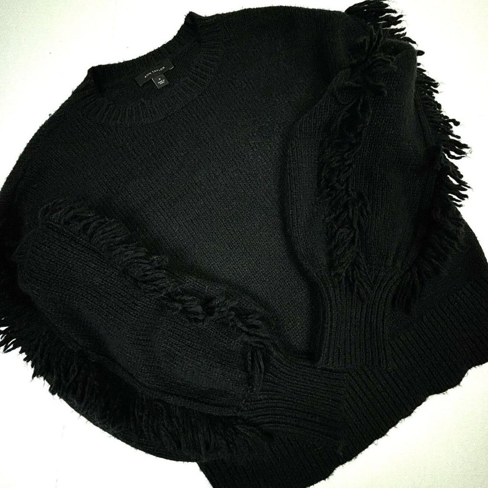 Ann‎ Taylor Women's Medium Sweater Fringe Sleeve Black Crew Neck Pullover EUC